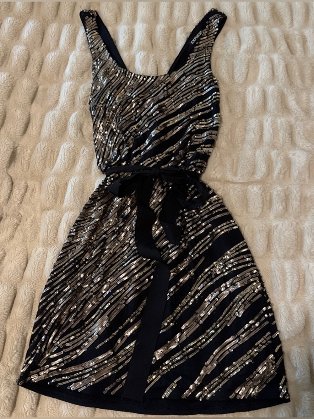 Express Black Gold & Sliver Sequin Midi Dress Deep V Open Back Belt Size Small
